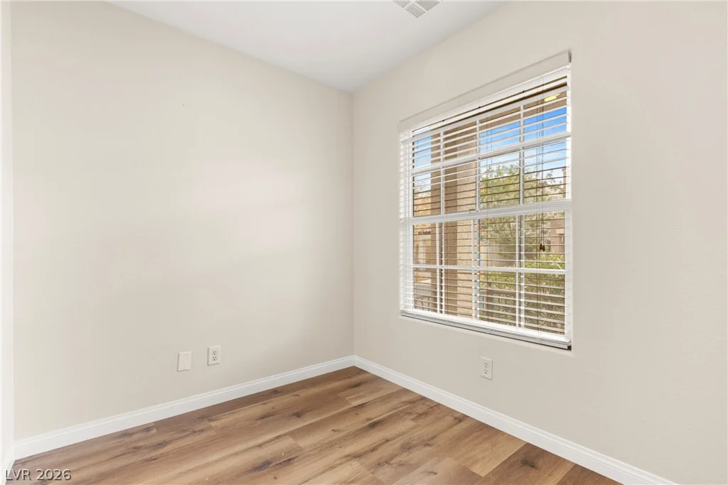6644 Churnet Valley, Las Vegas, NV 89139