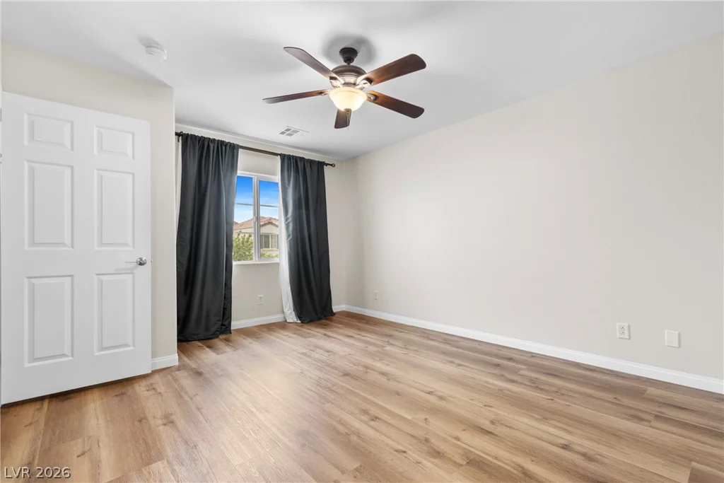 6644 Churnet Valley, Las Vegas, NV 89139