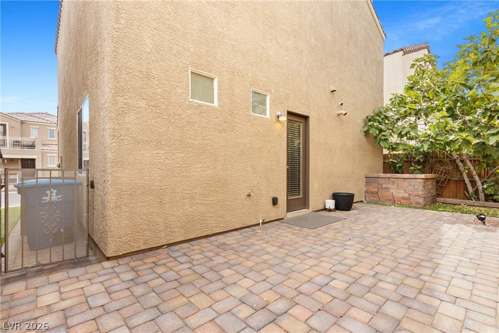 6644 Churnet Valley, Las Vegas, NV 89139