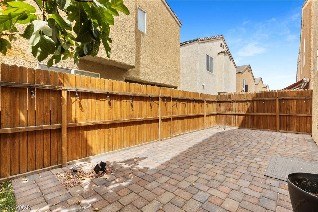 6644 Churnet Valley, Las Vegas, NV 89139