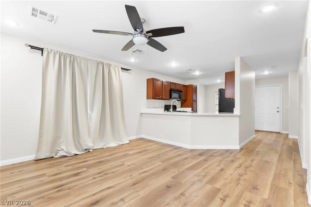 6644 Churnet Valley, Las Vegas, NV 89139