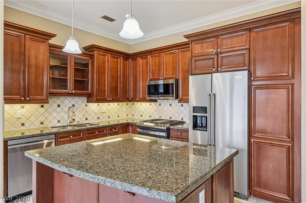 10 Via Vasari, Henderson, NV 89011