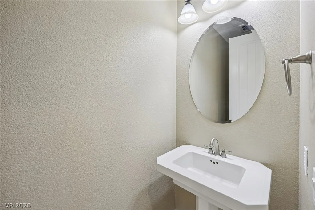 10 Via Vasari, Henderson, NV 89011