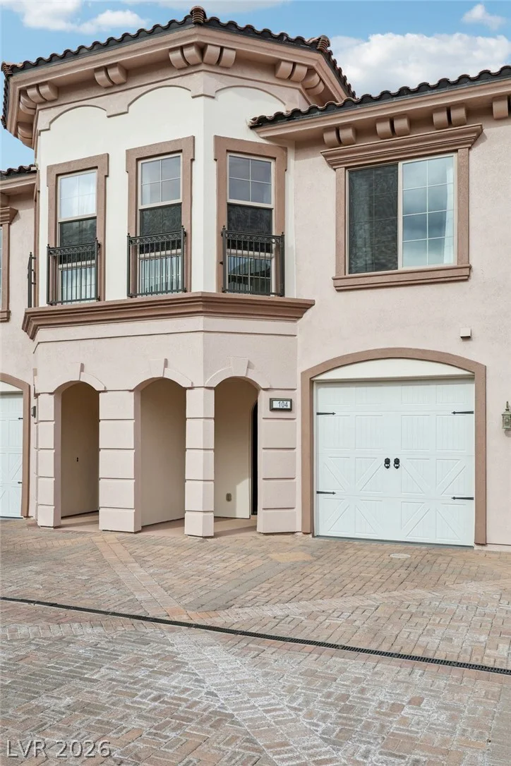 10 Via Vasari, Henderson, NV 89011