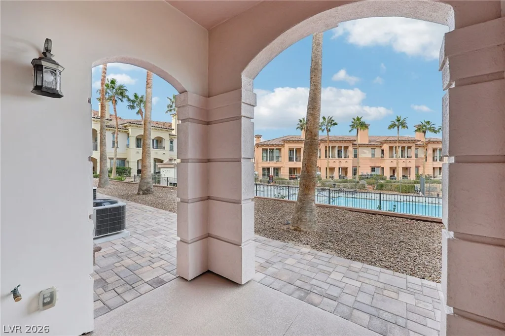 10 Via Vasari, Henderson, NV 89011
