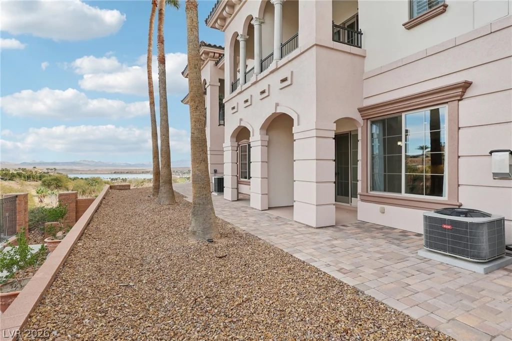 10 Via Vasari, Henderson, NV 89011