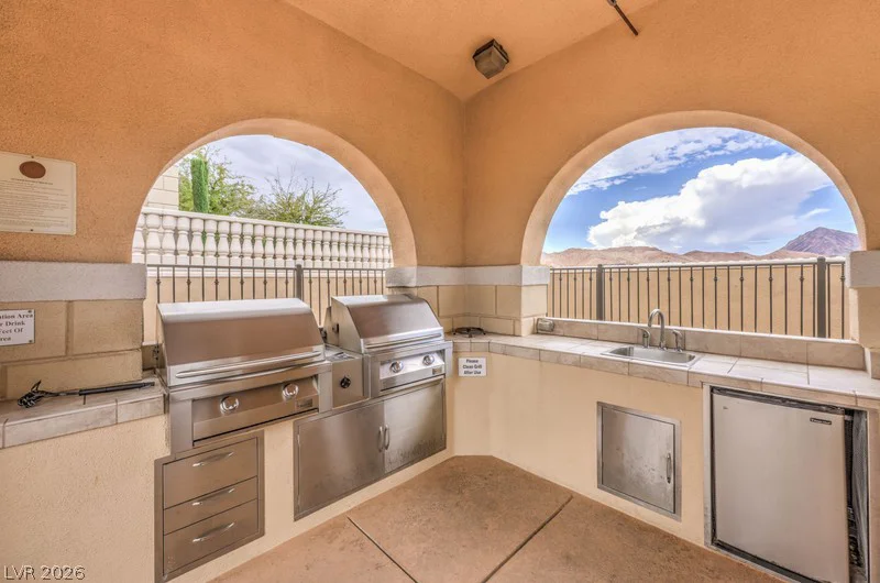 10 Via Vasari, Henderson, NV 89011