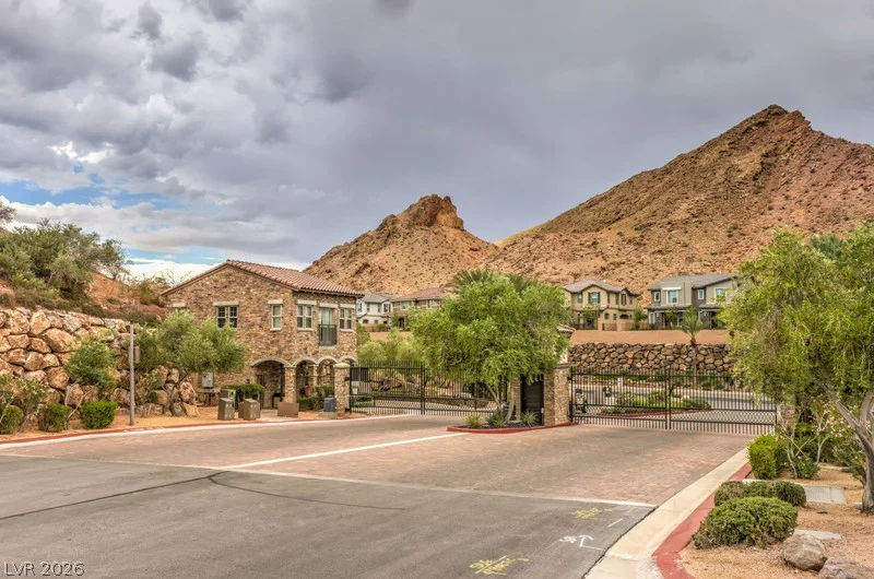 10 Via Vasari, Henderson, NV 89011