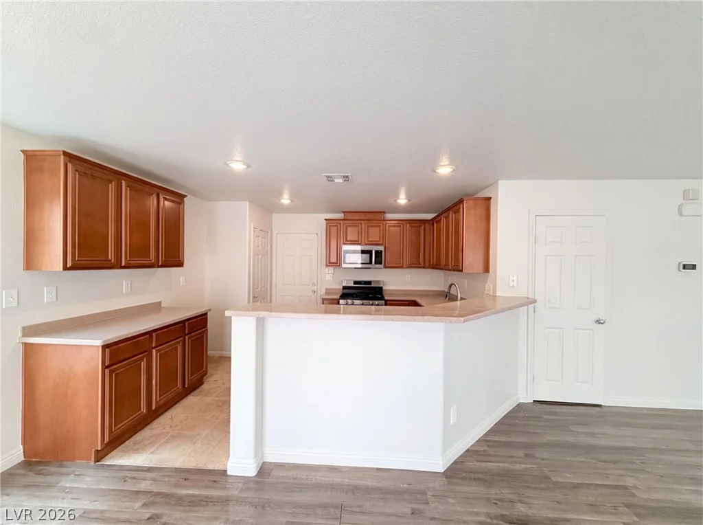 312 Big Cliff, North Las Vegas, NV 89031