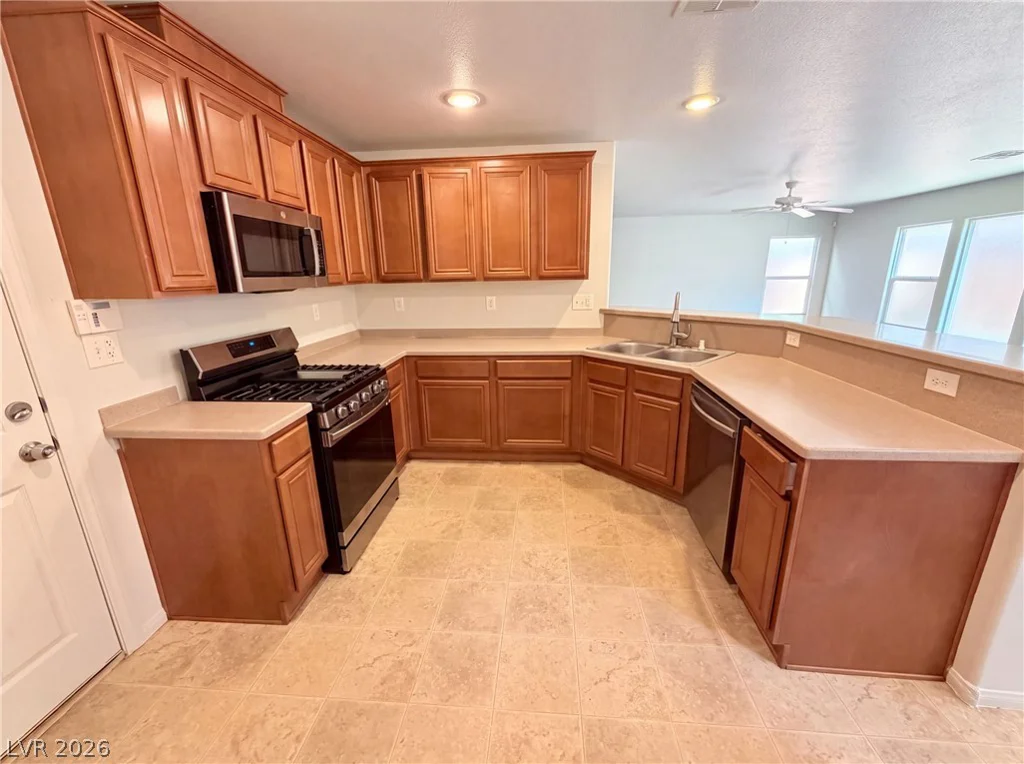 312 Big Cliff, North Las Vegas, NV 89031