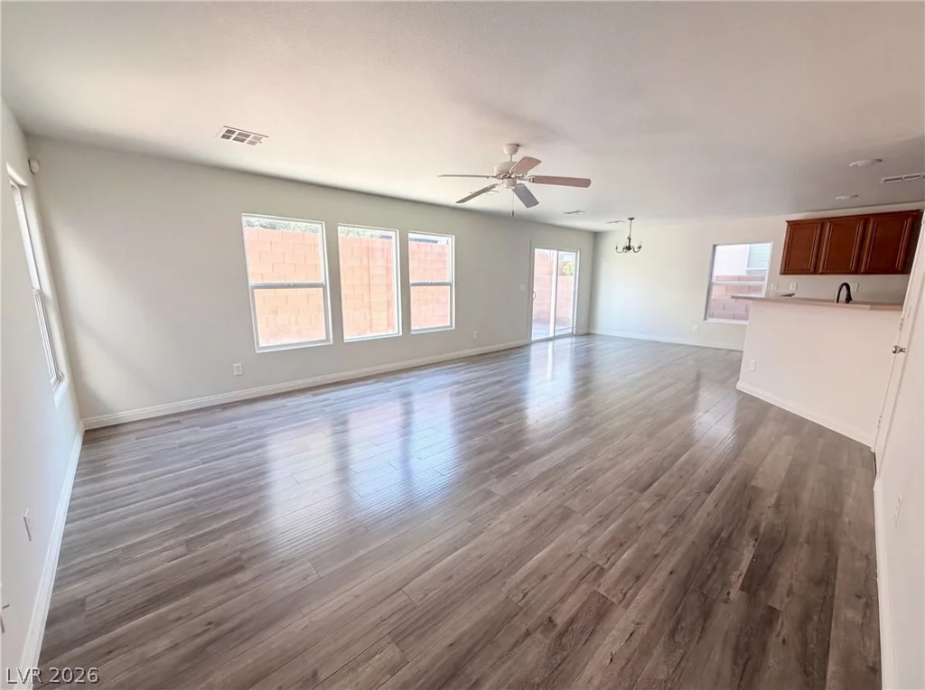 312 Big Cliff, North Las Vegas, NV 89031