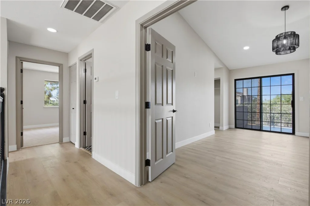 2908 Jones, Las Vegas, NV 89108