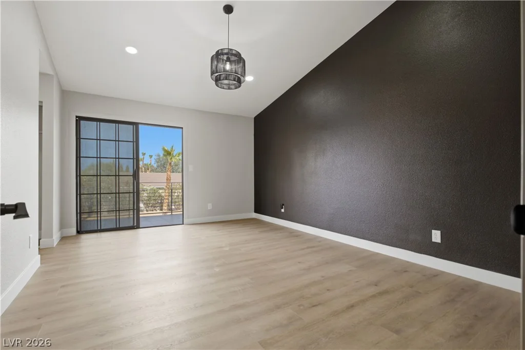 2908 Jones, Las Vegas, NV 89108