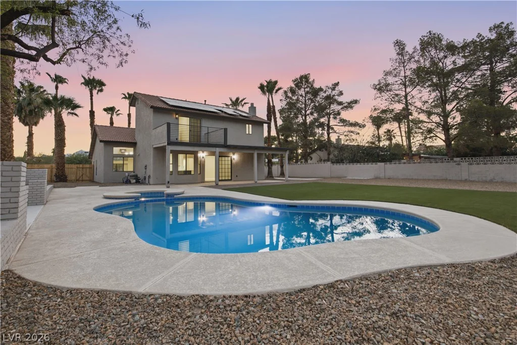 2908 Jones, Las Vegas, NV 89108