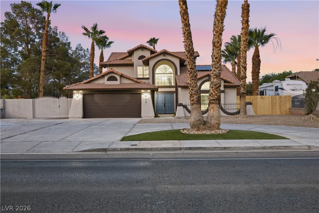 2908 Jones, Las Vegas, NV 89108
