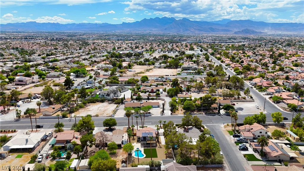 2908 Jones, Las Vegas, NV 89108