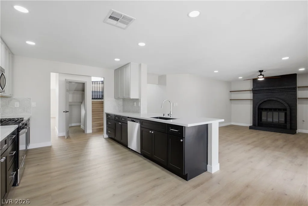 2908 Jones, Las Vegas, NV 89108