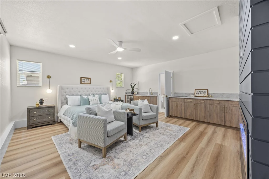 1242 Campbell, Las Vegas, NV 89102