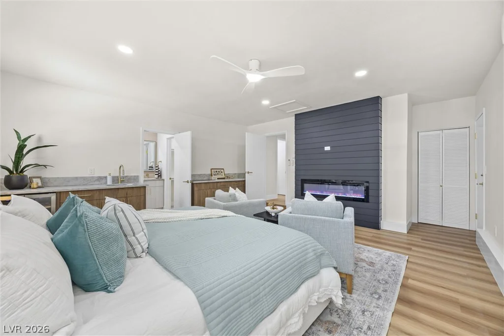1242 Campbell, Las Vegas, NV 89102
