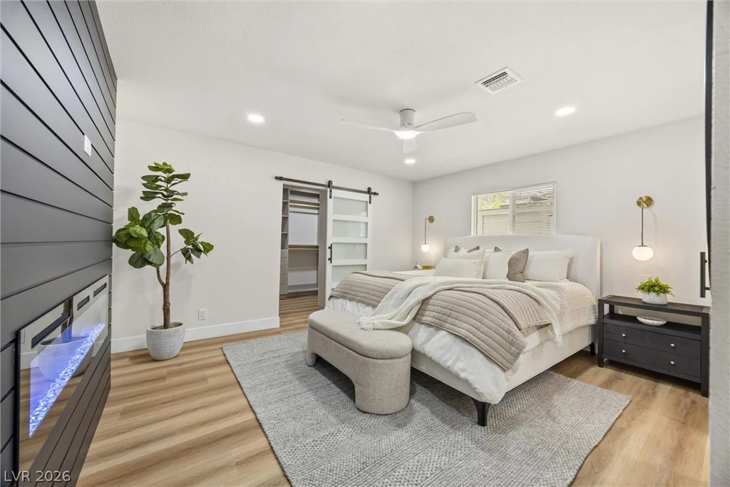 1242 Campbell, Las Vegas, NV 89102