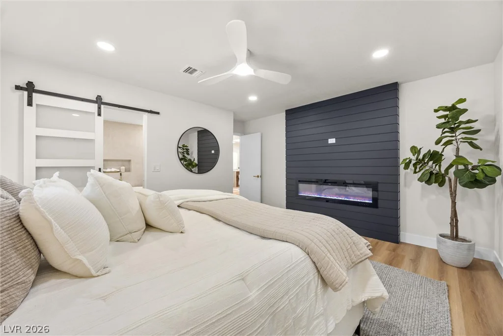 1242 Campbell, Las Vegas, NV 89102