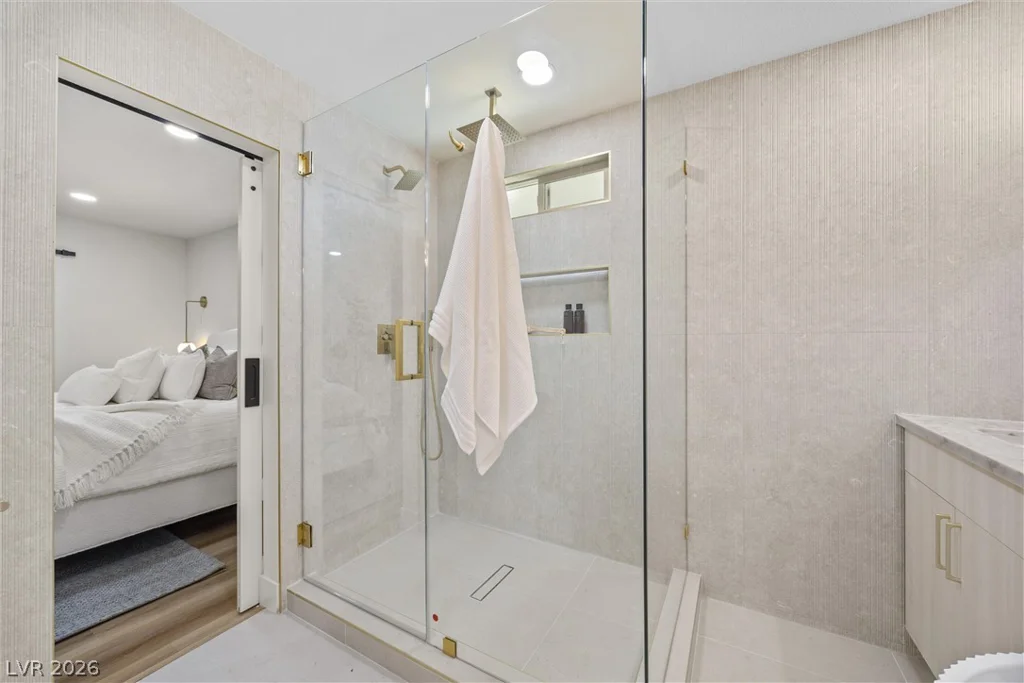 1242 Campbell, Las Vegas, NV 89102