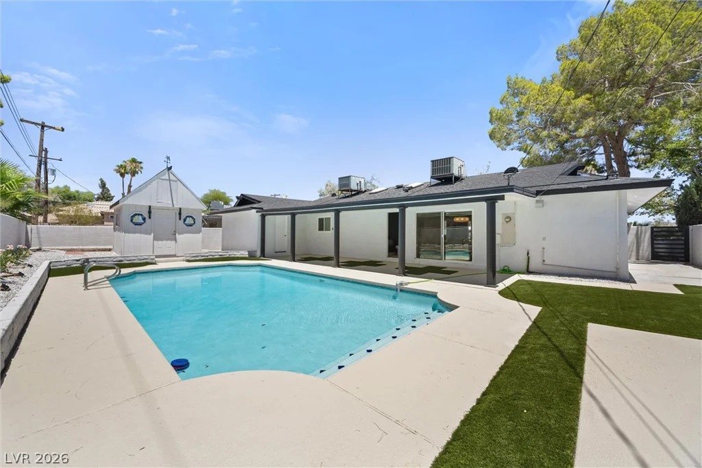 1242 Campbell, Las Vegas, NV 89102