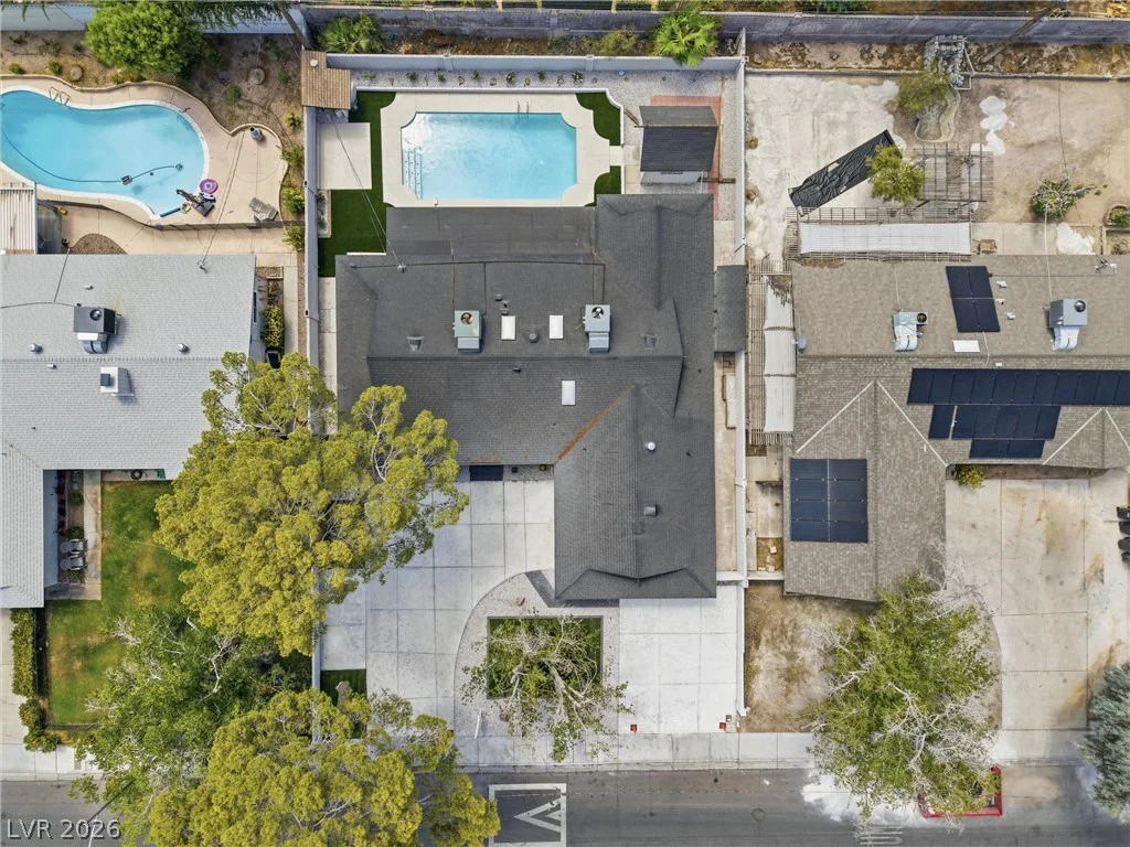 1242 Campbell, Las Vegas, NV 89102