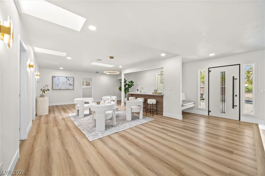 1242 Campbell, Las Vegas, NV 89102