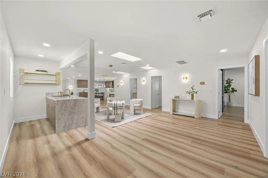 1242 Campbell, Las Vegas, NV 89102
