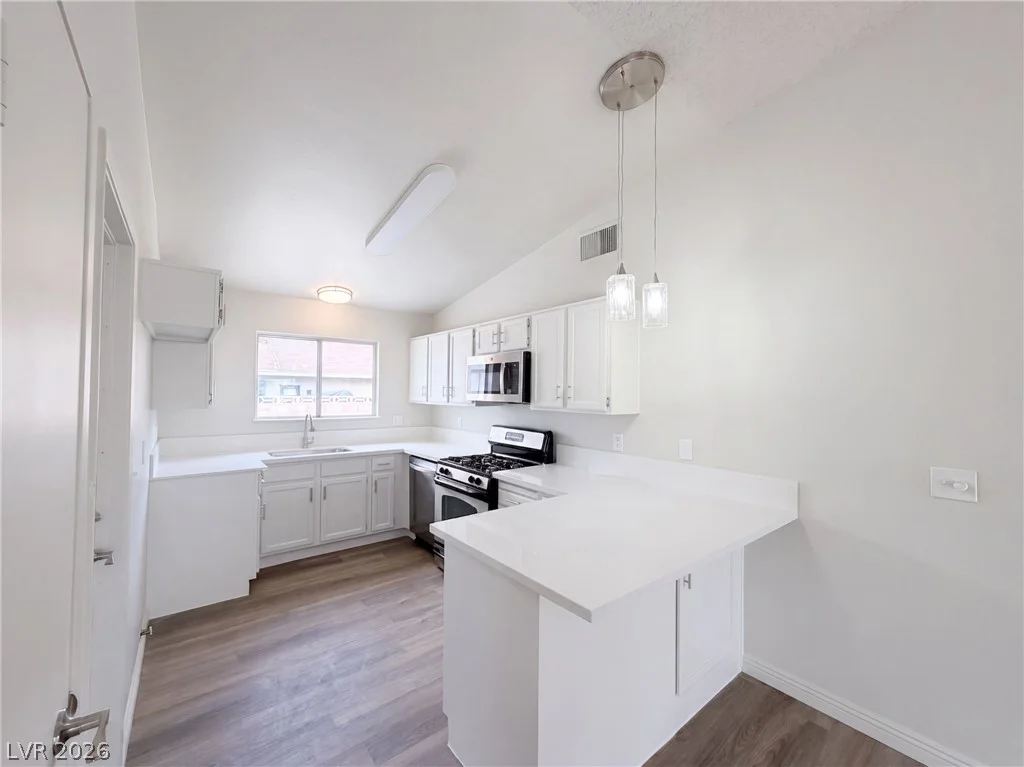 1909 Joella, Las Vegas, NV 89108