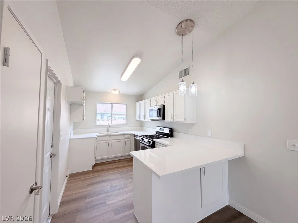 1909 Joella, Las Vegas, NV 89108