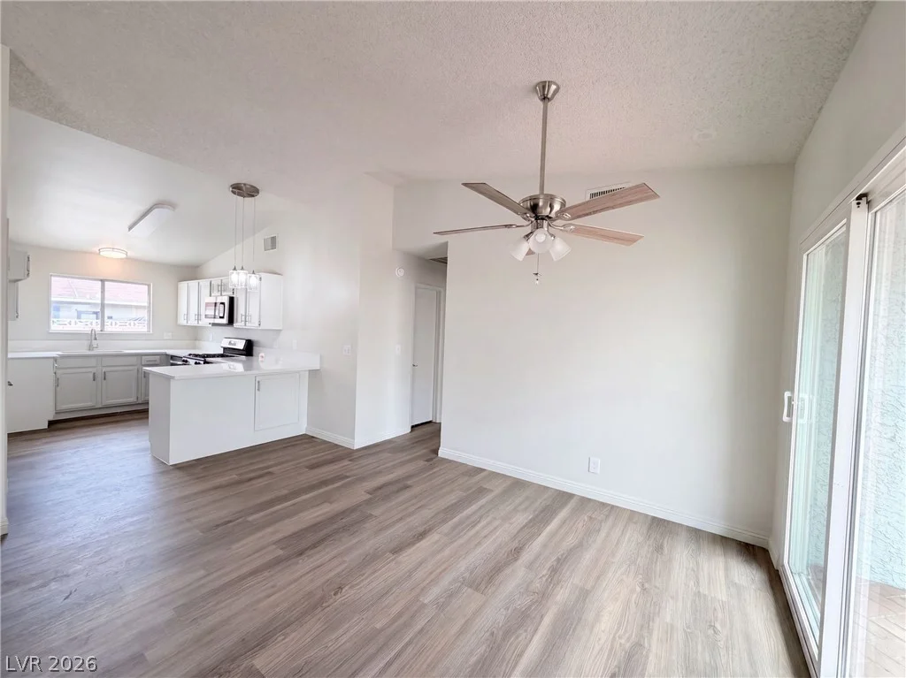 1909 Joella, Las Vegas, NV 89108