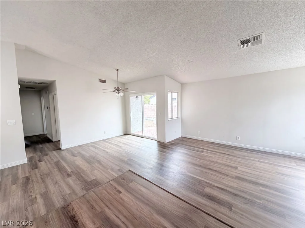 1909 Joella, Las Vegas, NV 89108