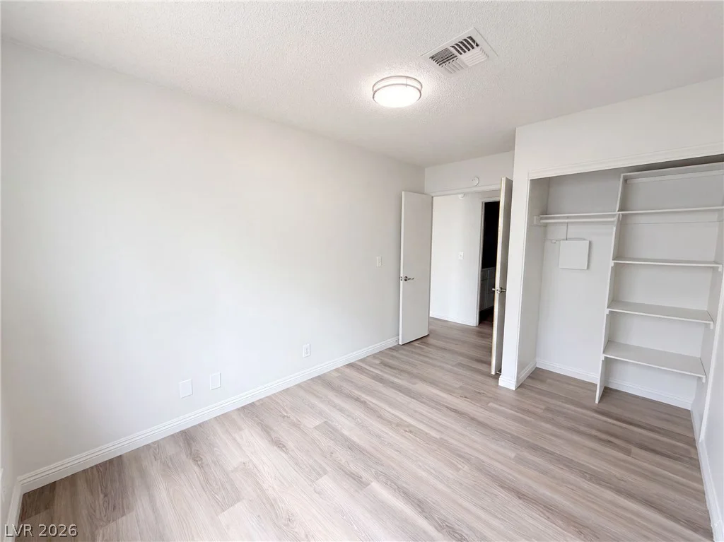 1909 Joella, Las Vegas, NV 89108