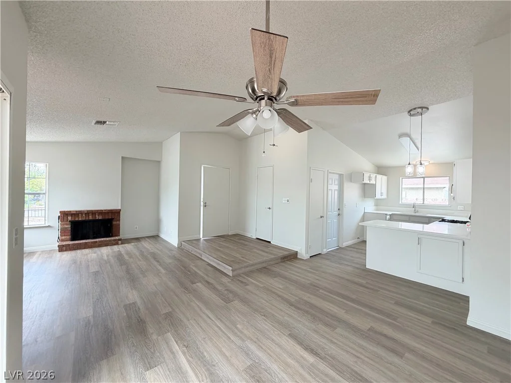 1909 Joella, Las Vegas, NV 89108