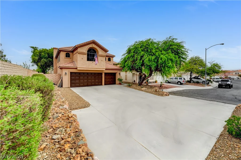 4702 Grand Ridge, Las Vegas, NV 89147