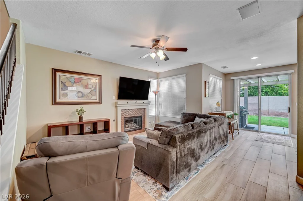 4702 Grand Ridge, Las Vegas, NV 89147