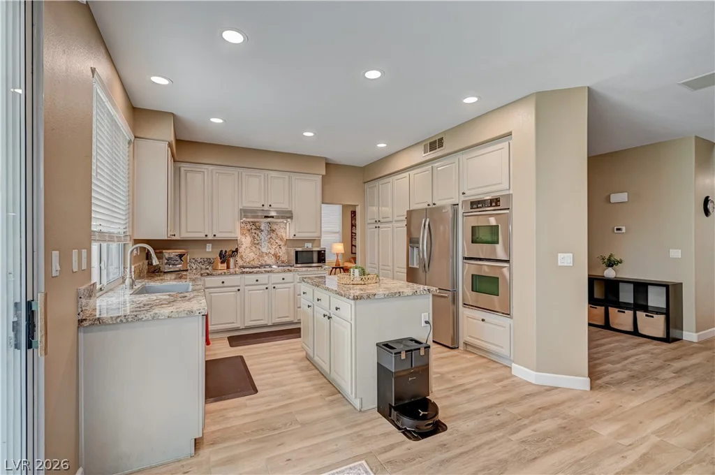 4702 Grand Ridge, Las Vegas, NV 89147