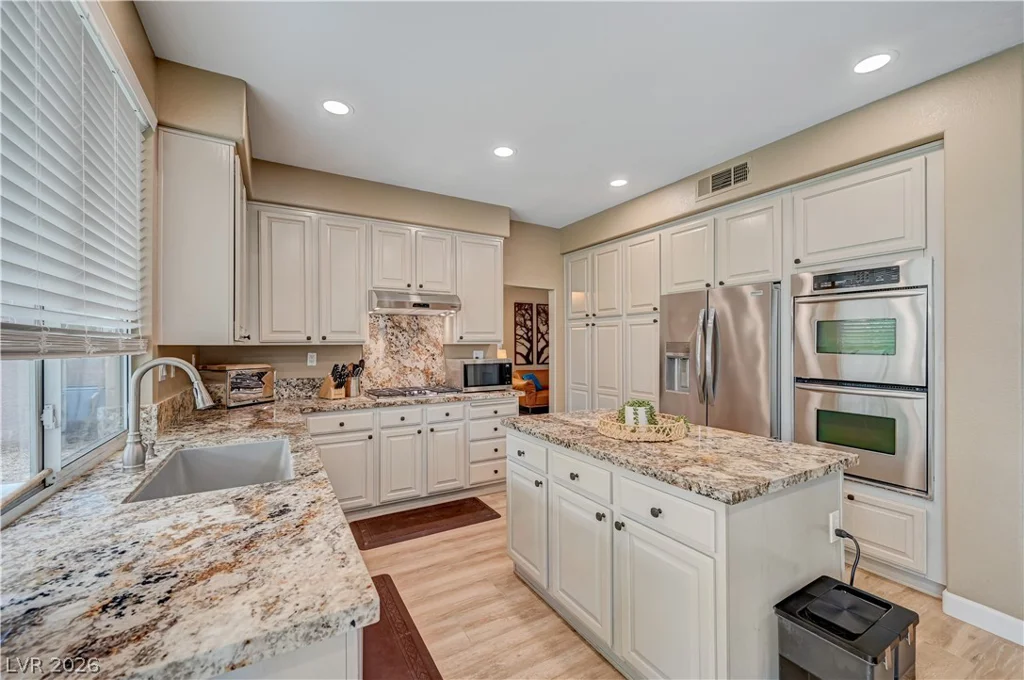 4702 Grand Ridge, Las Vegas, NV 89147