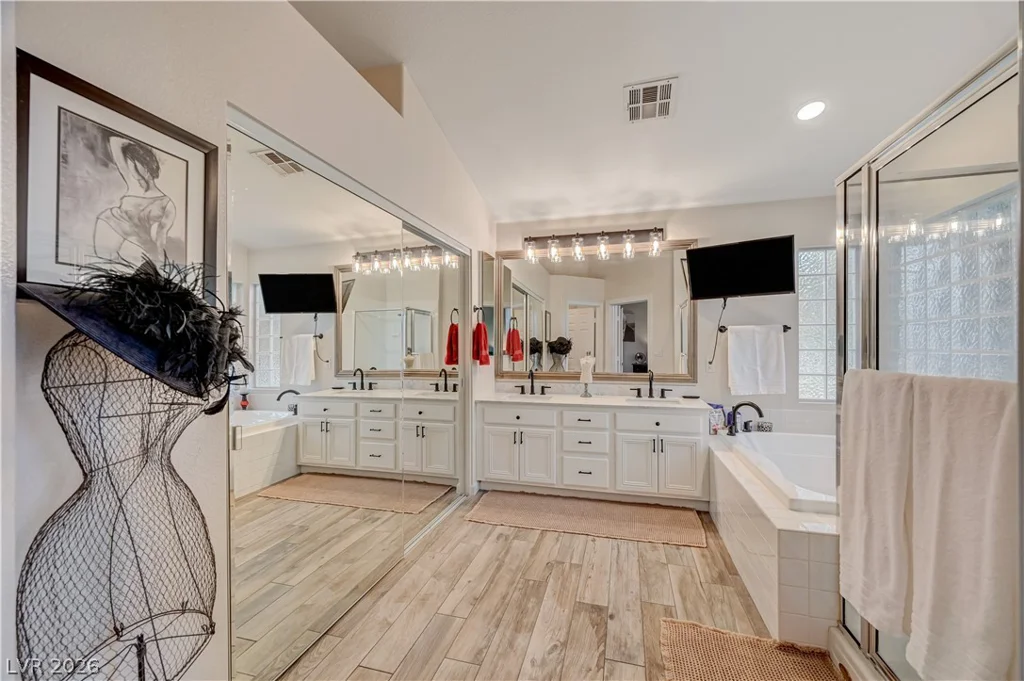 4702 Grand Ridge, Las Vegas, NV 89147