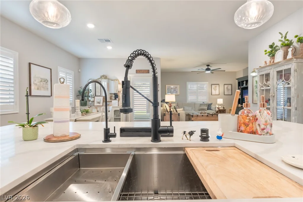 7539 Charlotte Bay, North Las Vegas, NV 89084
