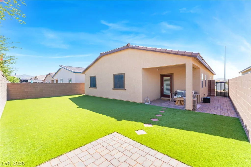 7539 Charlotte Bay, North Las Vegas, NV 89084