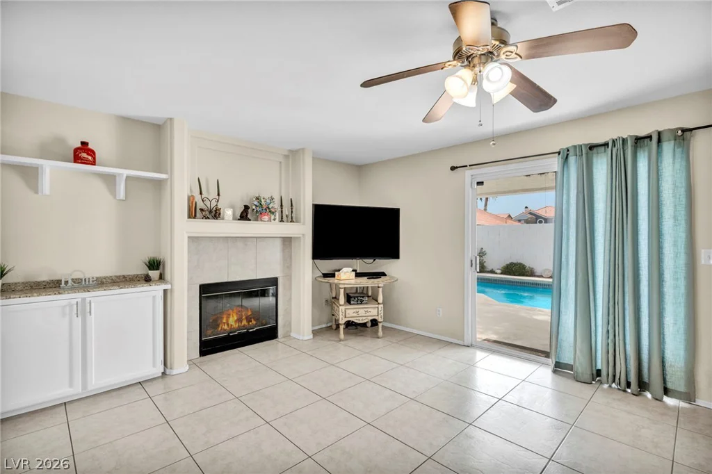 7405 Blue Sage, Las Vegas, NV 89129