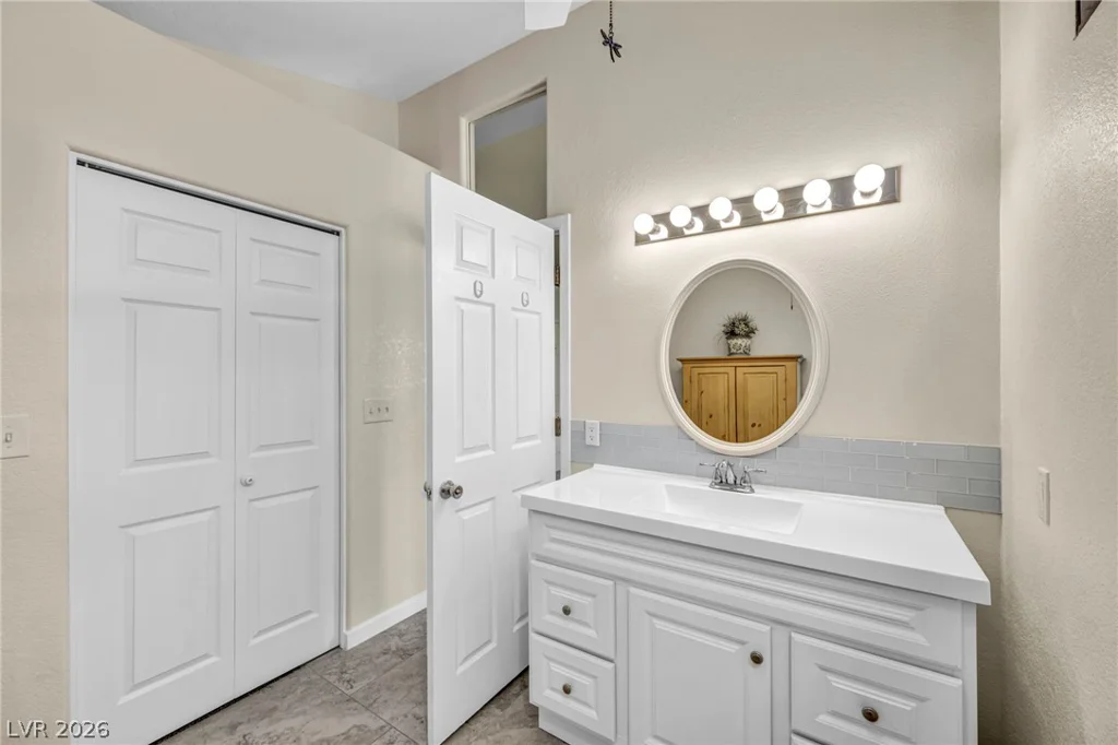 7405 Blue Sage, Las Vegas, NV 89129