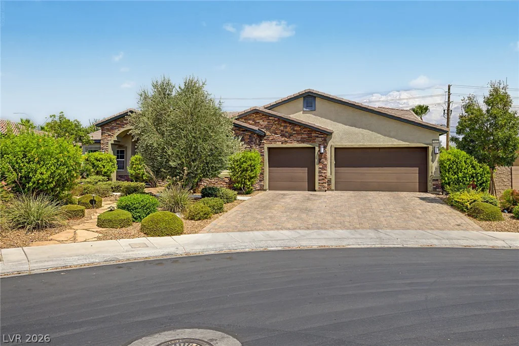 7132 Shire Ridge, Las Vegas, NV 89131