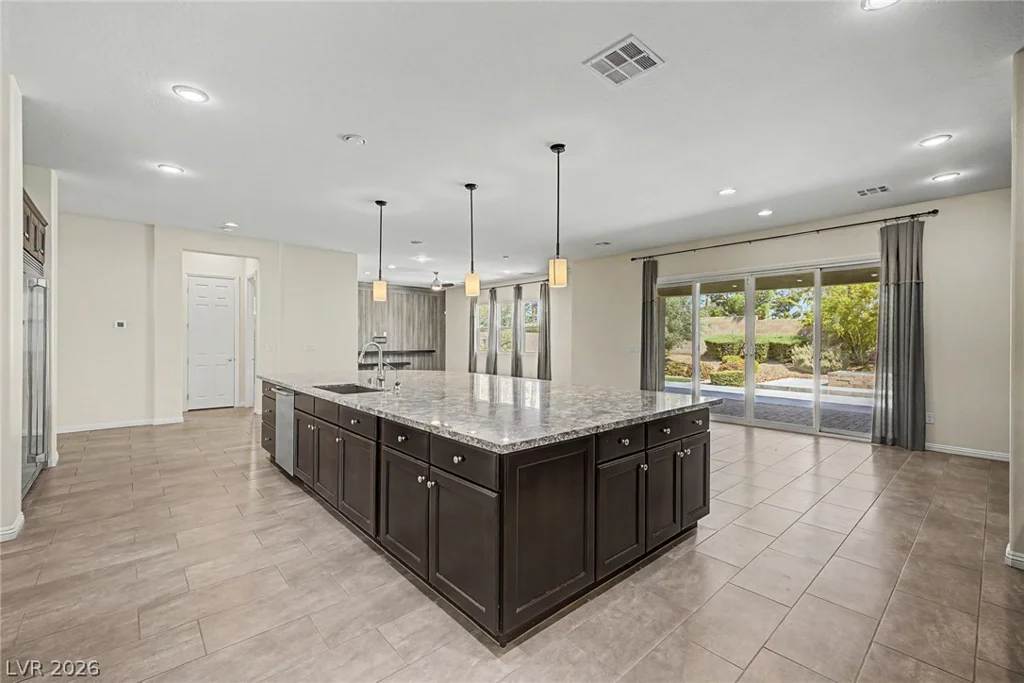 7132 Shire Ridge, Las Vegas, NV 89131