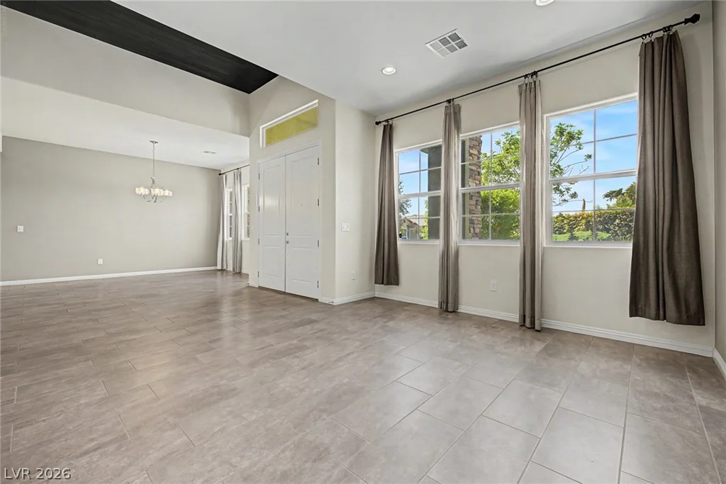 7132 Shire Ridge, Las Vegas, NV 89131