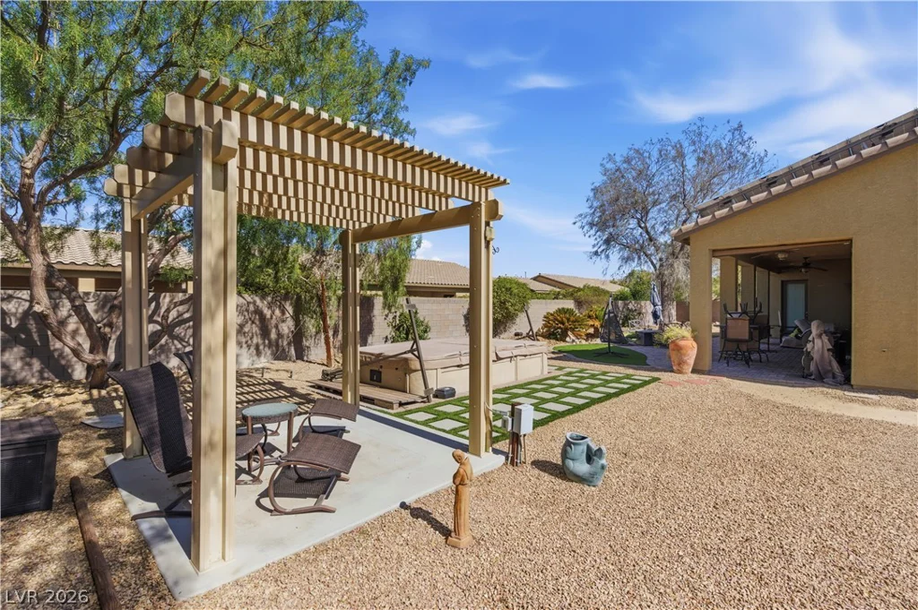 8618 Amber Autumn, Las Vegas, NV 89131