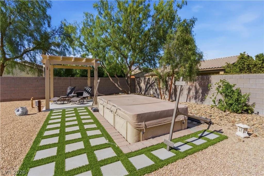 8618 Amber Autumn, Las Vegas, NV 89131